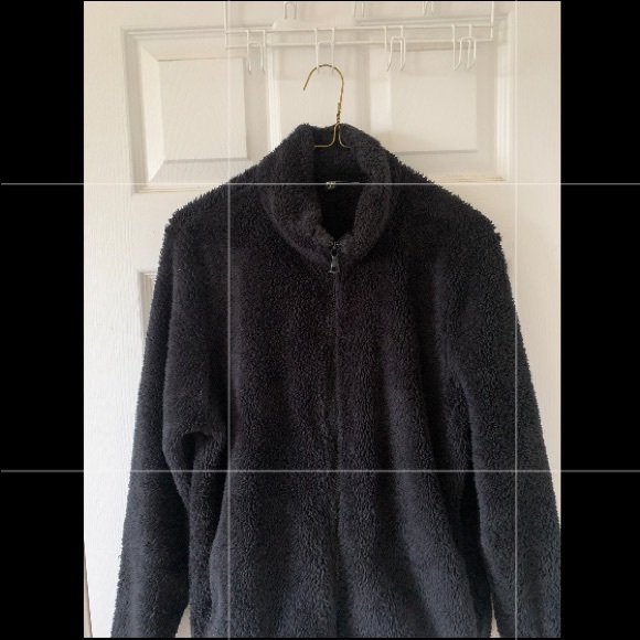 2/35 Uniqlo black sleeve jacket ✨ - Picture 4 of 4